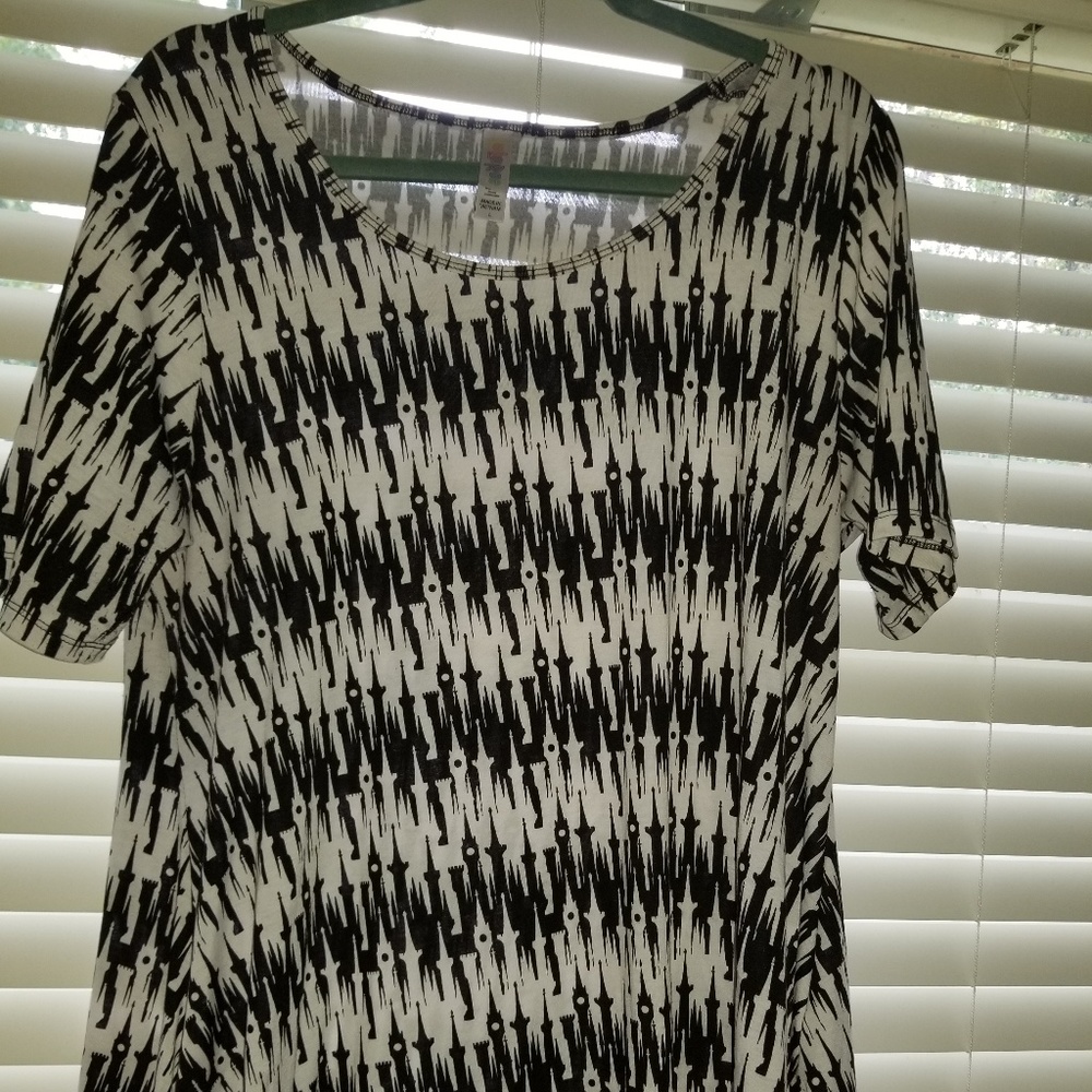 Lularoe Disney castles perfect tee